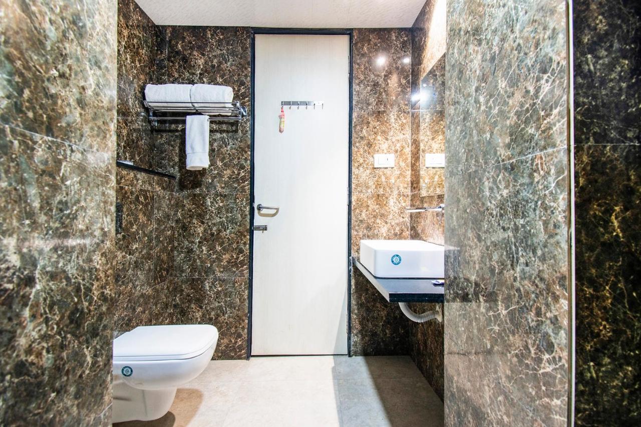 Fabhotel Amrit Greens Indore Airport Exterior photo