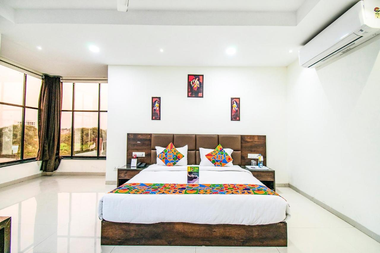 Fabhotel Amrit Greens Indore Airport Exterior photo